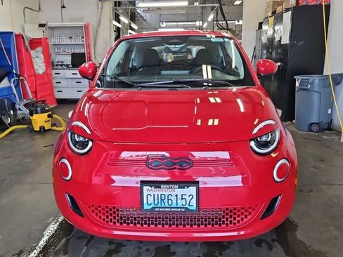 Used 2024 FIAT 500 e (RED) FWD image 2