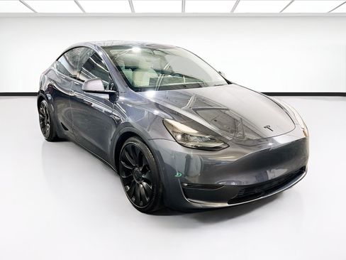 Used 2022 Tesla Model Y Performance AWD/4WD image 3