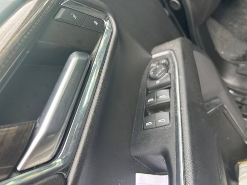 Used 2024 Chevrolet Silverado 1500 LT AWD/4WD image 9