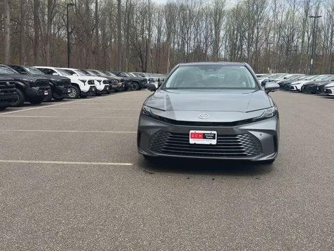 New 2026 Toyota Camry XLE AWD/4WD image 3