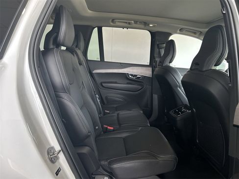 Used 2023 Volvo XC90 B6 Ultimate w/ Protection Package Premier image 34