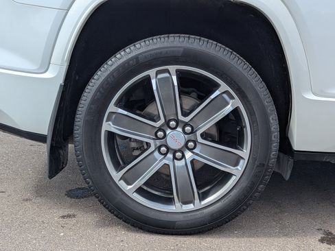 Used 2019 GMC Acadia Denali w/ Technology Package AWD/4WD image 51