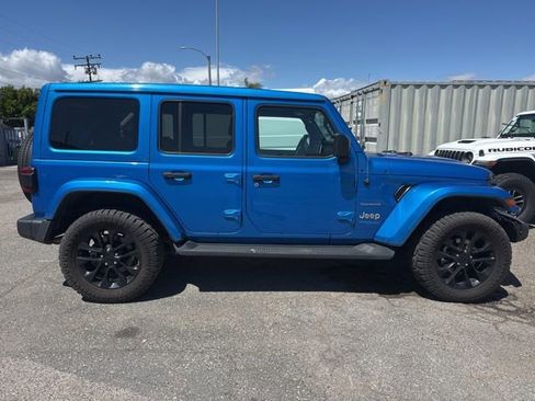 Used 2021 Jeep Wrangler Unlimited Sahara w/ Cold Weather Group AWD/4WD image 4