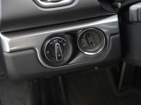 Used 2018 Porsche 718 Cayman GTS image 15