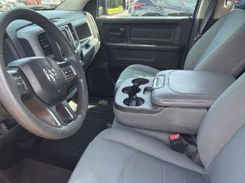 Used 2018 RAM 1500 Express w/ Express Value Package AWD/4WD image 5