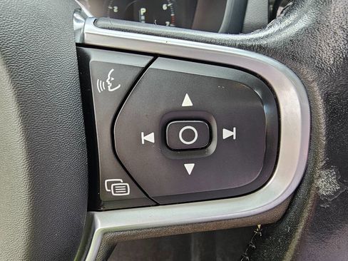 Used 2020 Volvo S60 T5 Momentum image 19