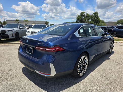 New 2026 BMW i5 eDrive40 AWD/4WD image 3