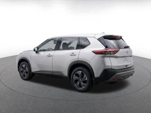 Used 2025 Nissan Rogue SV FWD image 7