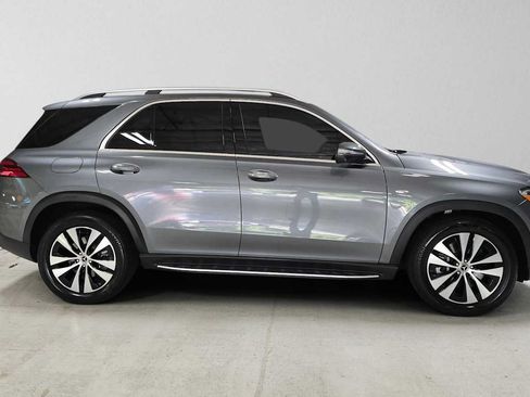 Certified 2025 Mercedes-Benz GLE 450e 4MATIC image 2