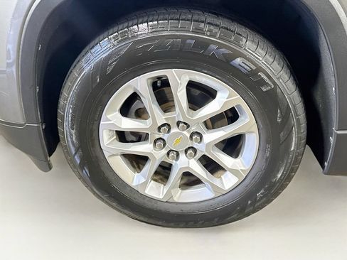 Used 2020 Chevrolet Traverse LS FWD image 39