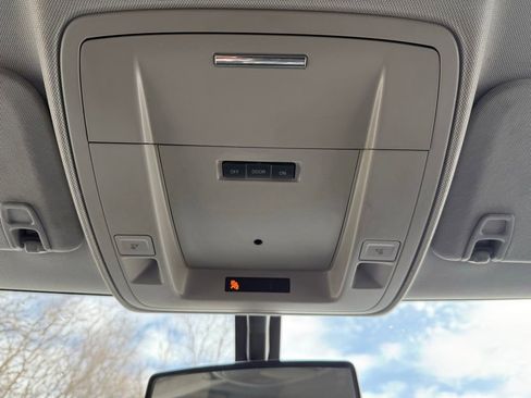 Used 2014 Chevrolet Silverado 1500 LT image 23