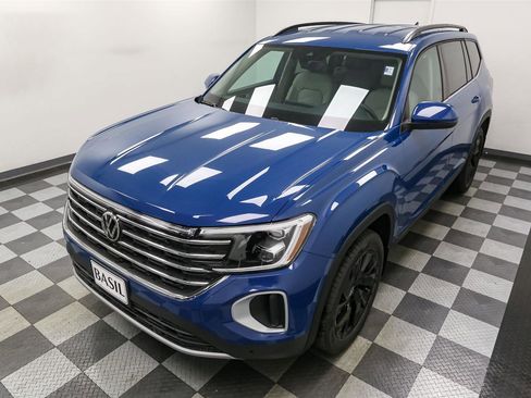 New 2026 Volkswagen Atlas SE image 6