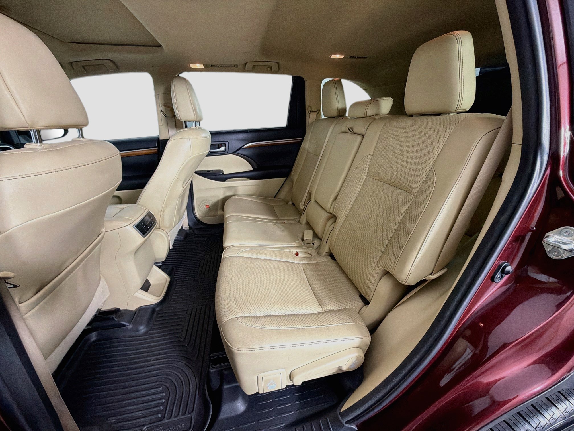 Used 2017 Toyota Highlander Limited w/ Carpet Mat Package AWD/4WD image 29