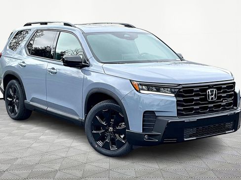 New 2026 Honda Pilot Black Edition image 3