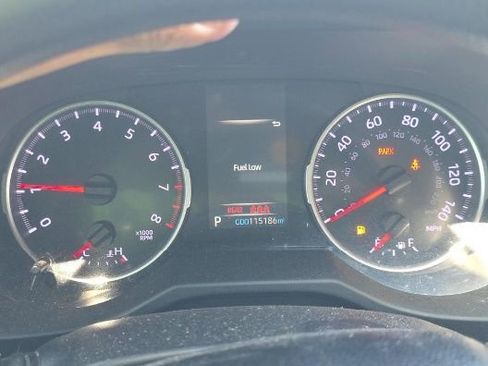 Used 2020 Toyota RAV4 LE image 8