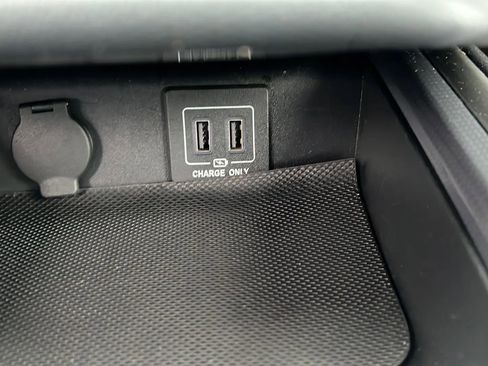 Used 2018 Nissan Pathfinder SL w/ Cargo Package image 27