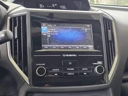 Used 2018 Subaru Crosstrek 2.0i Premium w/ Moonroof Package AWD/4WD image 17