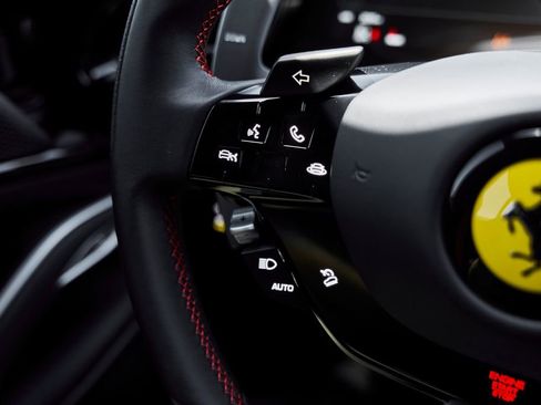 Used 2025 Ferrari Purosangue AWD/4WD image 71