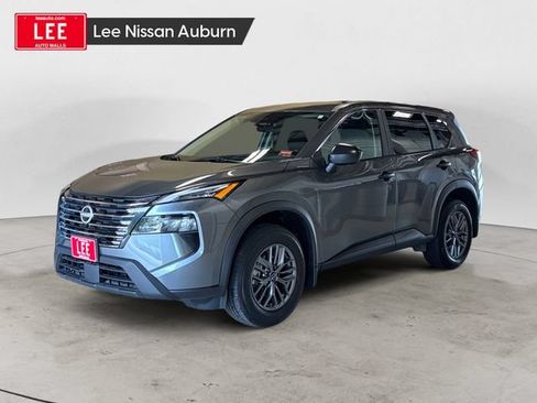 Used 2025 Nissan Rogue S AWD/4WD image 1
