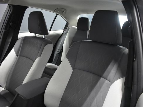 Used 2025 Toyota Corolla LE FWD image 16