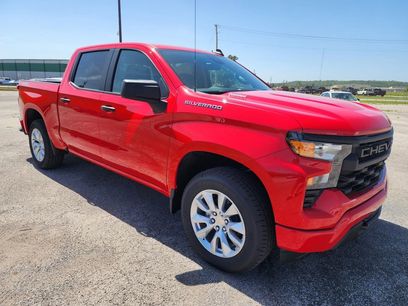New 2025 Chevrolet Silverado 1500 Custom