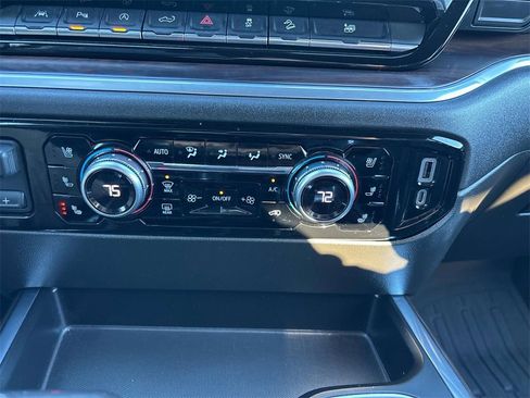 Used 2022 GMC Sierra 1500 SLT w/ SLT Premium Plus Package image 26