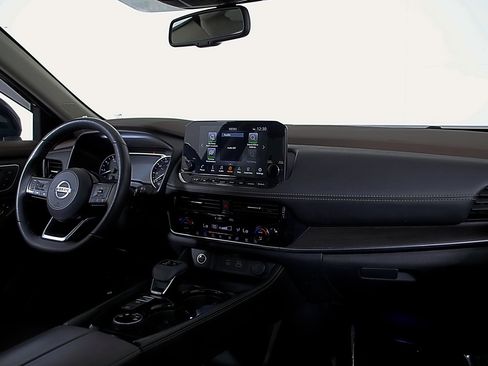 Used 2021 Nissan Rogue SL w/ Premium Package image 15