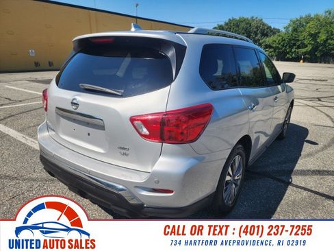 Used 2020 Nissan Pathfinder SV AWD/4WD image 5