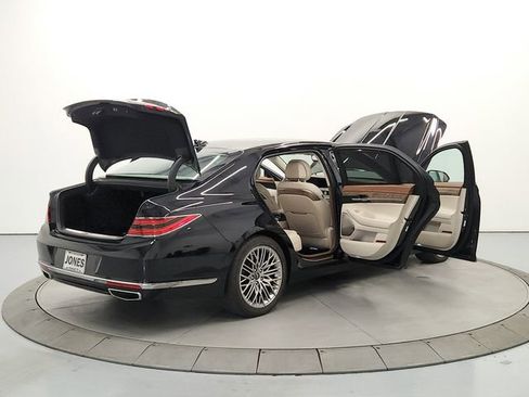Used 2021 Genesis G90 3.3T Premium AWD/4WD image 15