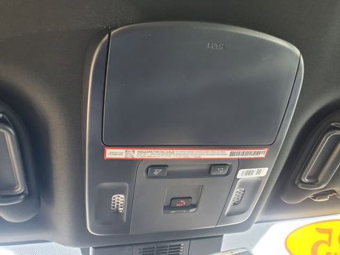 Used 2025 Toyota Camry SE FWD image 32