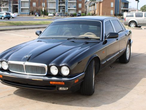 Used 1995 Jaguar XJ6 RWD image 22