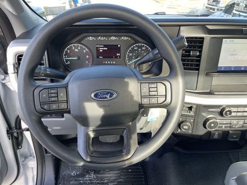 New 2026 Ford F250 XL w/ XL Chrome Package image 15