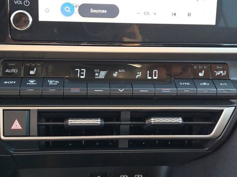 Used 2025 Toyota Camry LE image 22