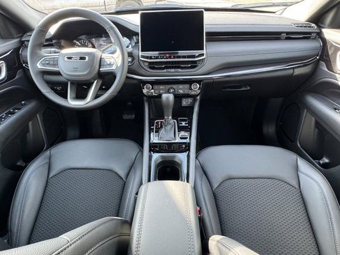 New 2026 Jeep Compass Latitude image 6