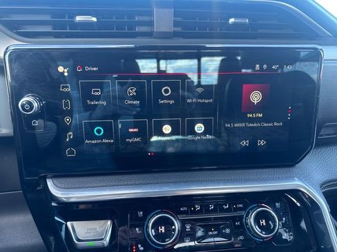 Used 2023 GMC Sierra 1500 Denali image 4