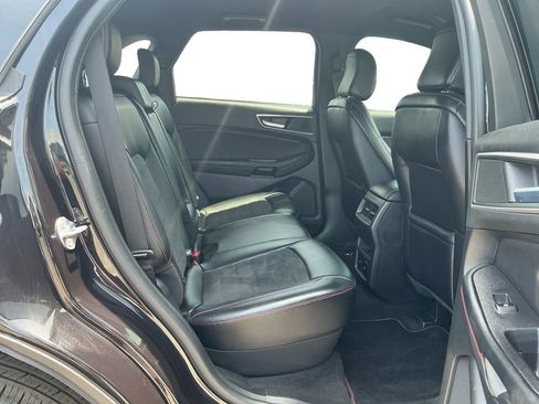 Certified 2024 Ford Edge ST-Line AWD/4WD image 23