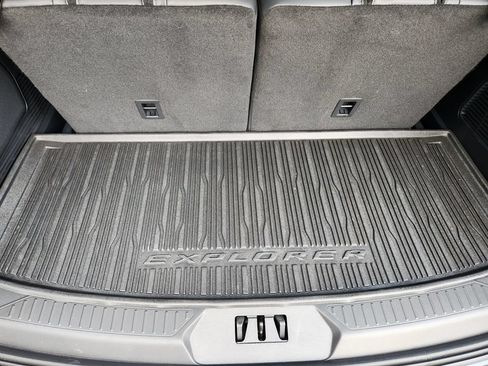 Used 2025 Ford Explorer ST w/ Sun And Sound Package AWD/4WD image 25