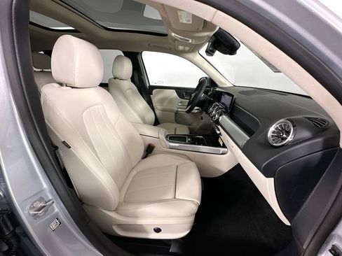 New 2026 Mercedes-Benz GLB 250 image 28