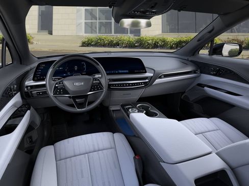 New 2026 Cadillac Lyriq Luxury w/ LPO, Floor Liner Package AWD/4WD image 15