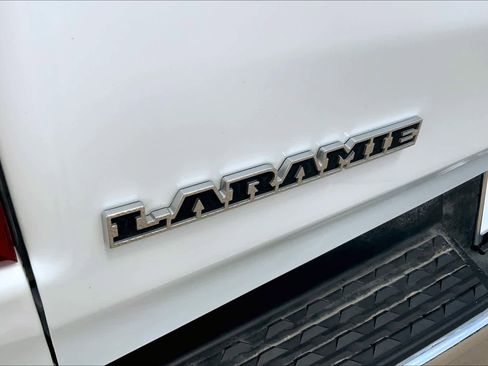 Used 2024 RAM 1500 Laramie image 8
