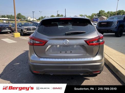 Used 2020 Nissan Rogue Sport SV AWD/4WD image 3