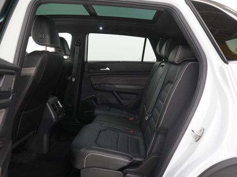 Used 2023 Volkswagen Atlas Cross Sport SEL Premium R-Line image 17