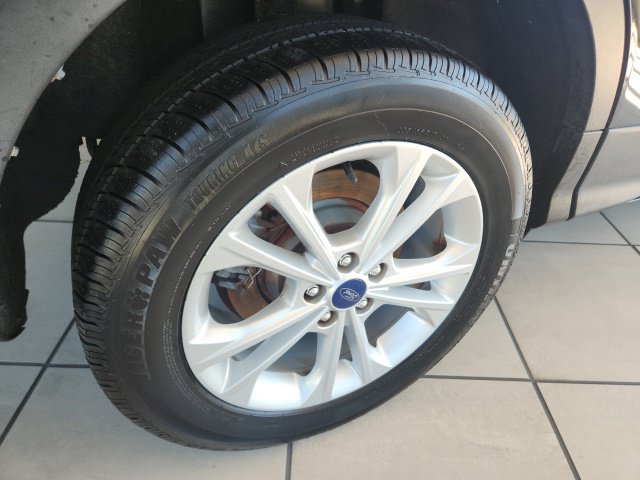 Used 2017 Ford Escape SE w/ SE Leather Comfort Package FWD image 11