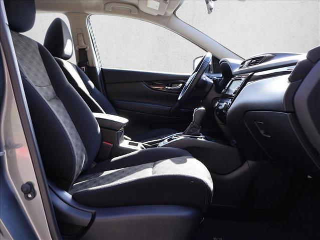 Used 2019 Nissan Rogue Sport SV w/ Technology Package AWD/4WD image 27