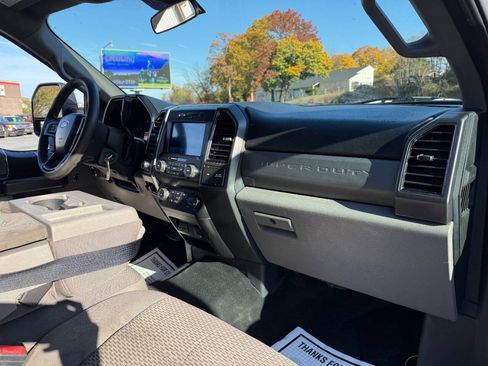Used 2021 Ford F250 XLT w/ FX4 Off-Road Package AWD/4WD image 31