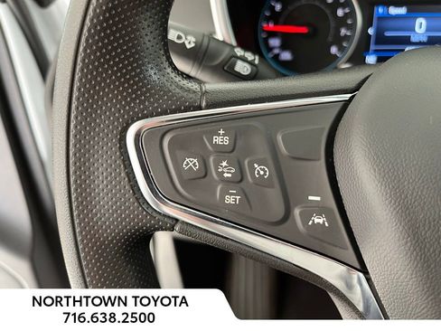 Used 2023 Chevrolet Equinox LT image 9