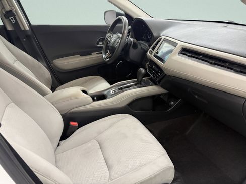 Used 2021 Honda HR-V EX image 21