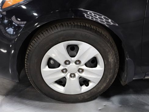 Used 2018 Kia Forte LX image 27