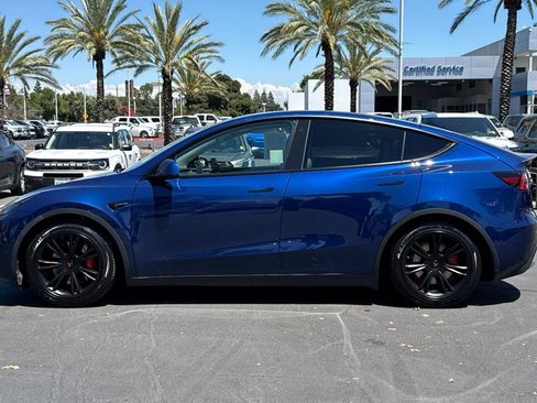 Used 2022 Tesla Model Y Performance AWD/4WD image 6