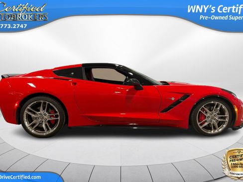 Used 2016 Chevrolet Corvette Stingray Coupe w/ 2LT Preferred Equipment Group image 4